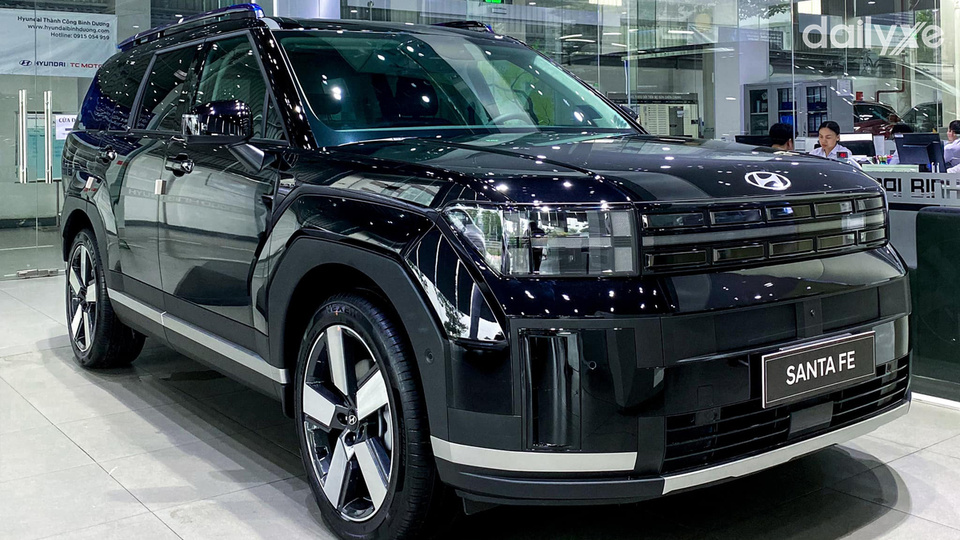 Phòng trưng bày xe của Hyundai Bình Dương