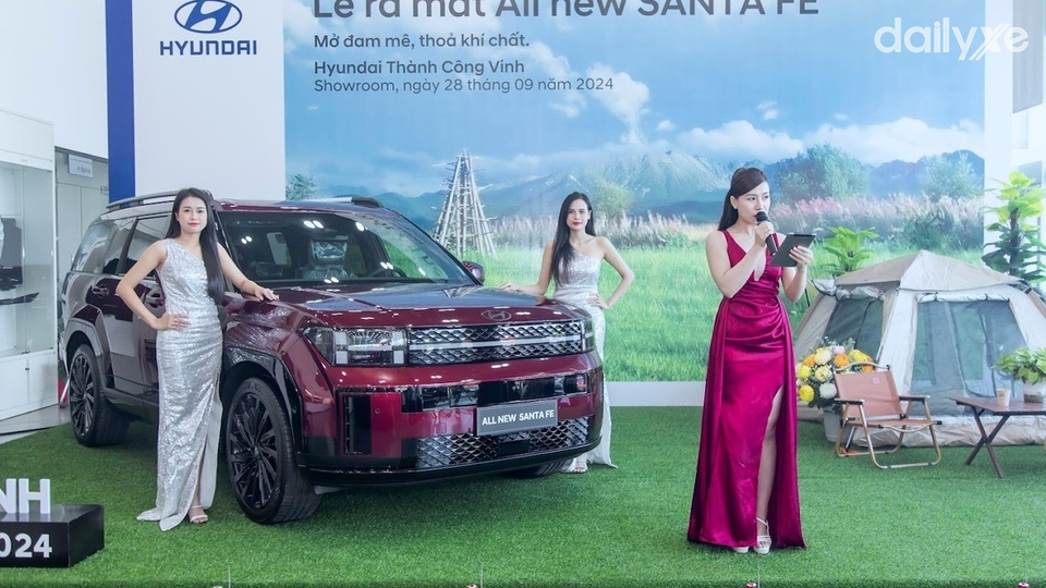 Phòng trưng bày xe của showroom Hyundai Diễn Châu