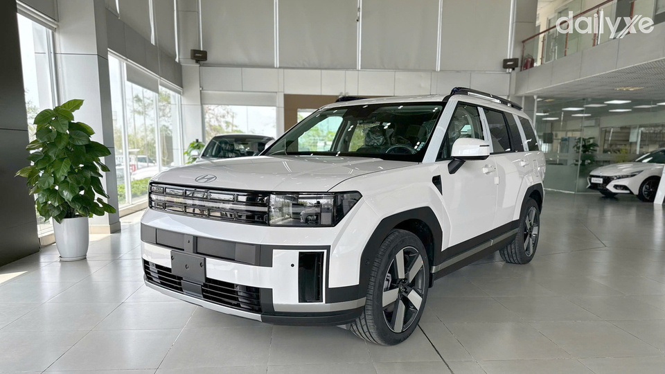 Phòng trưng bày xe của showroom Hyundai Hải Phòng