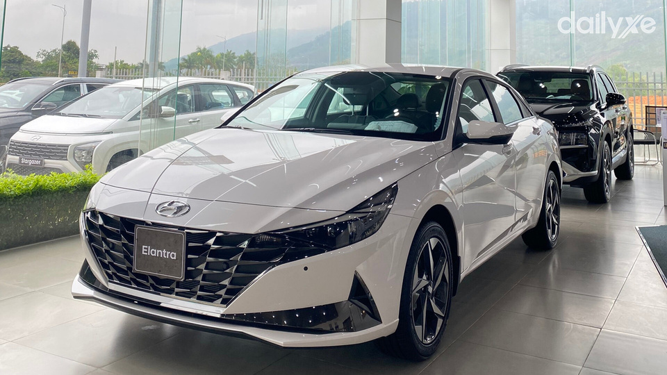 Phòng trưng bày xe của đại lý Hyundai Ngọc Lặc