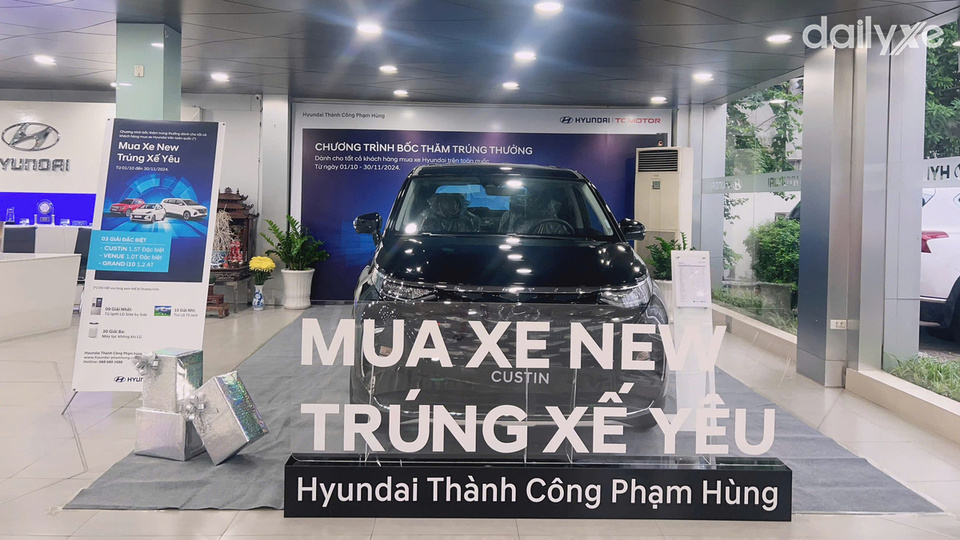 Phòng trưng bày xe của showroom Hyundai Phạm Hùng