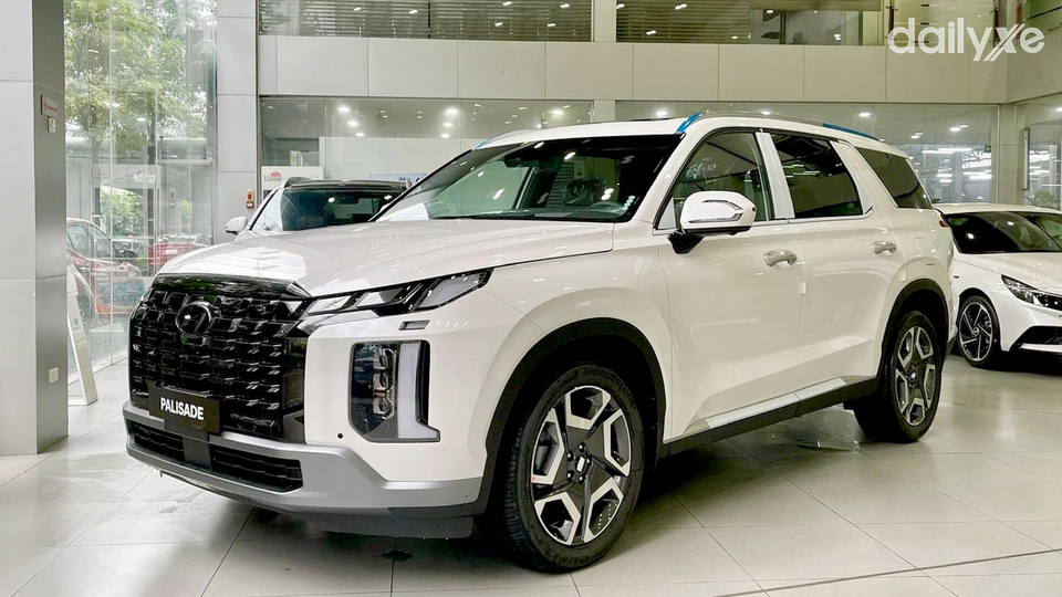 Phòng trưng bày của showroom Hyundai Phạm Văn Đồng