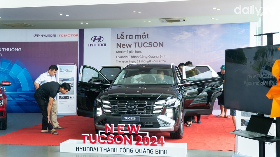 Phòng trưng bày xe của showroom Hyundai Quảng Bình