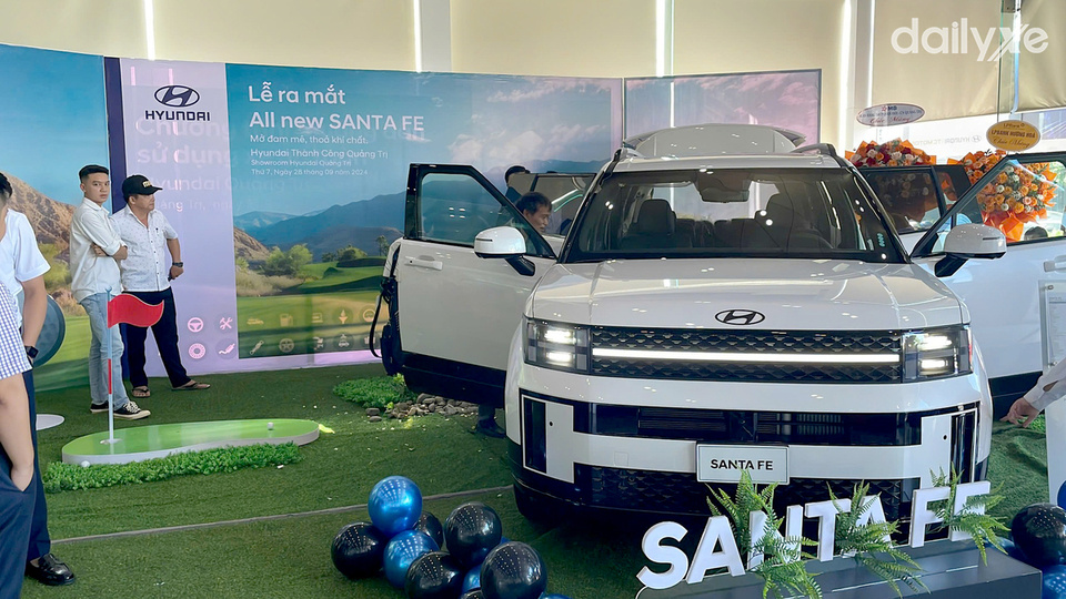 Phòng trưng bày xe của showroom Hyundai Quảng Trị