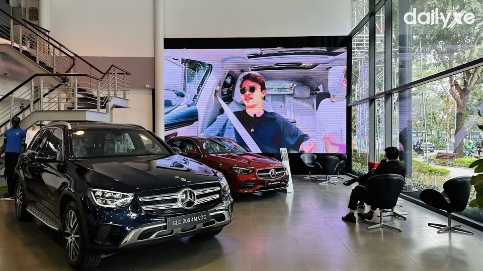 Phòng trưng bày xe tại Mercedes-Benz Vũng Tàu