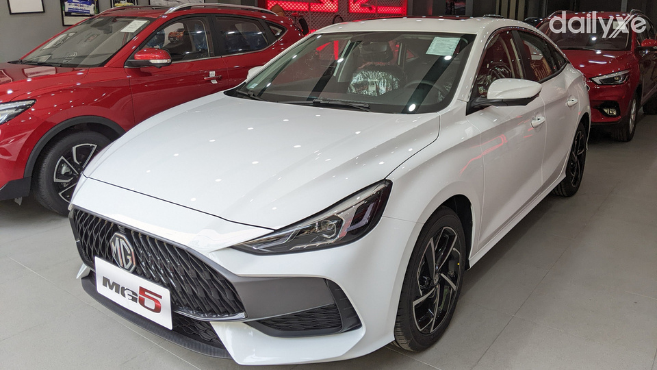 Phòng trưng bày xe tại đại lý MG Lào Cai