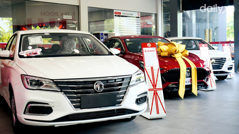 Phòng trưng bày xe của showroom MG Võ Văn Kiệt