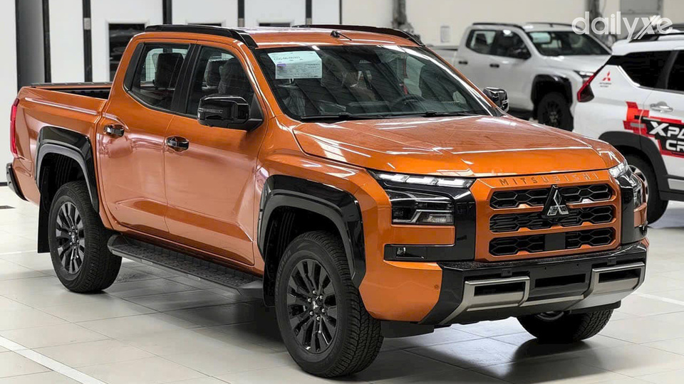 Phòng trưng bày xe của showroom Mitsubishi Cà Mau