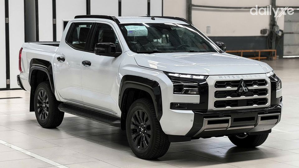 Phòng trưng bày xe của showroom Mitsubishi Moveo Thuận An