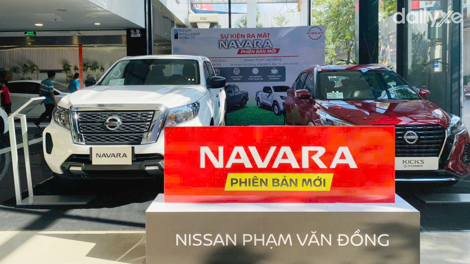 Phòng trưng bày của showroom Nissan Phạm Văn Đồng