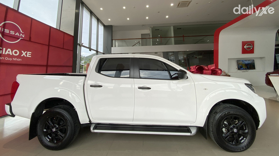 Phòng trưng bày xe của showroom Nissan Quy Nhơn