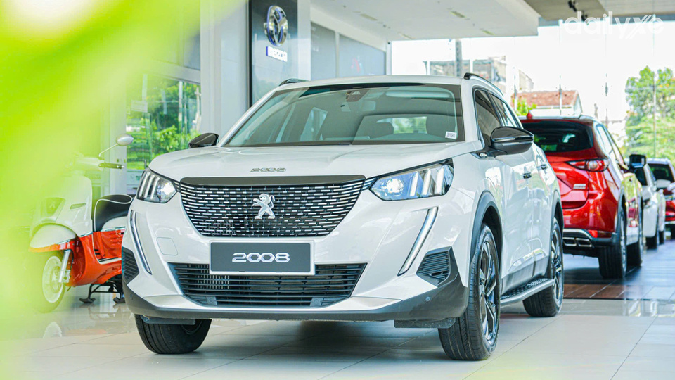Phòng trưng bày xe của showroom Peugeot Bắc Giang