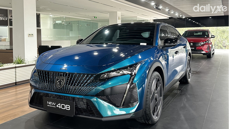 Phòng trưng bày của showroom Peugeot Long Biên