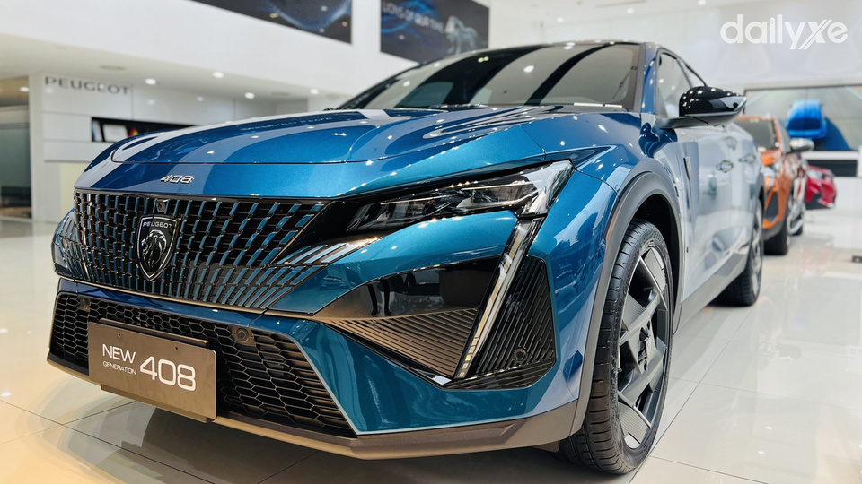 Phòng trưng bày xe của showroom Peugeot Thanh Xuân