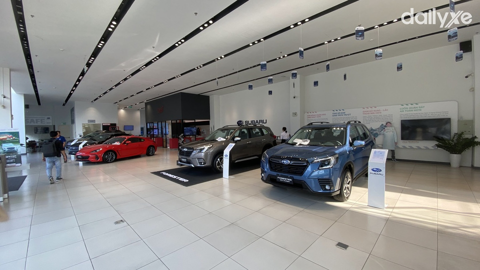 Phòng trưng bày xe của đại lý Subaru Cần Thơ