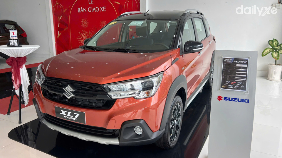 Phòng trưng bày xe của đại lý Suzuki Ngọc Anh