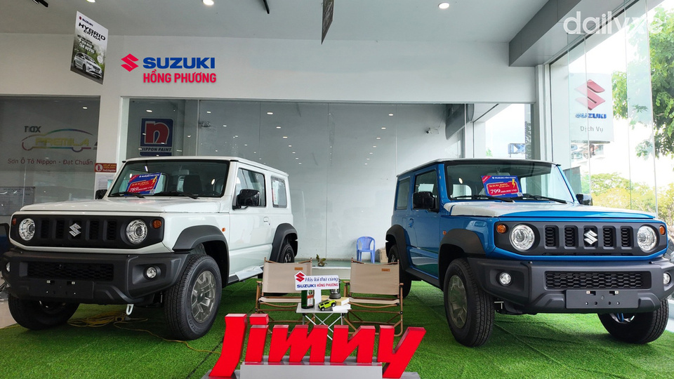Phòng trưng bày của đại lý Suzuki Hồng Phương