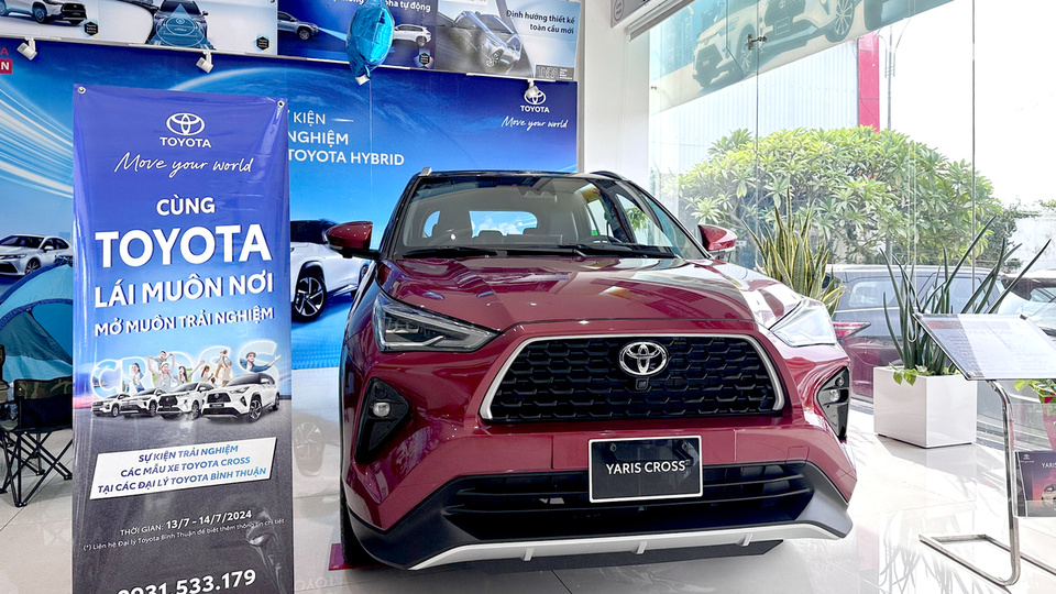 Phòng trưng bày xe của showroom Toyota Bình Thuận