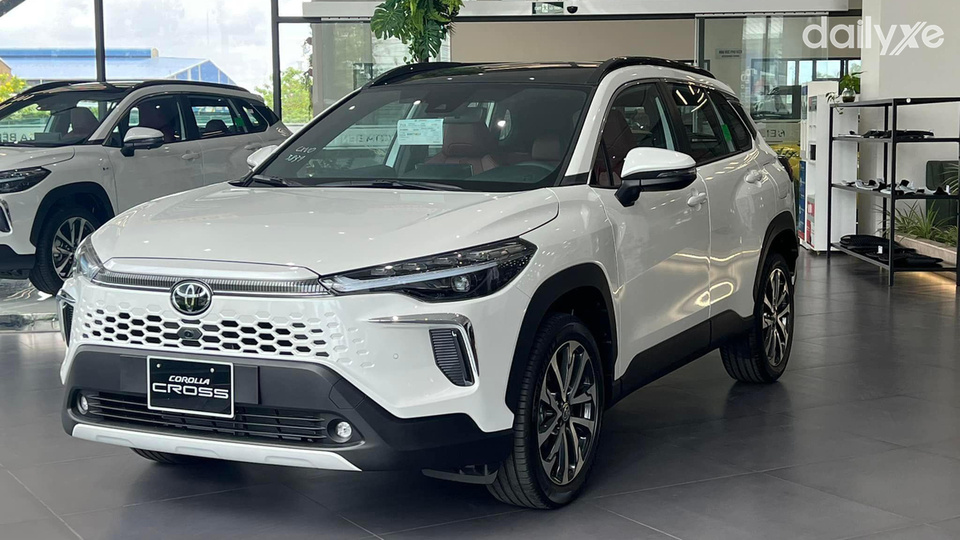 Phòng trưng bày xe của showroom Toyota Cà Mau