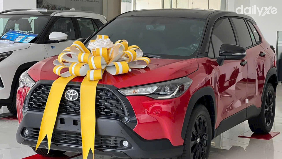 Phòng trưng bày xe của showroom Toyota Nha Trang