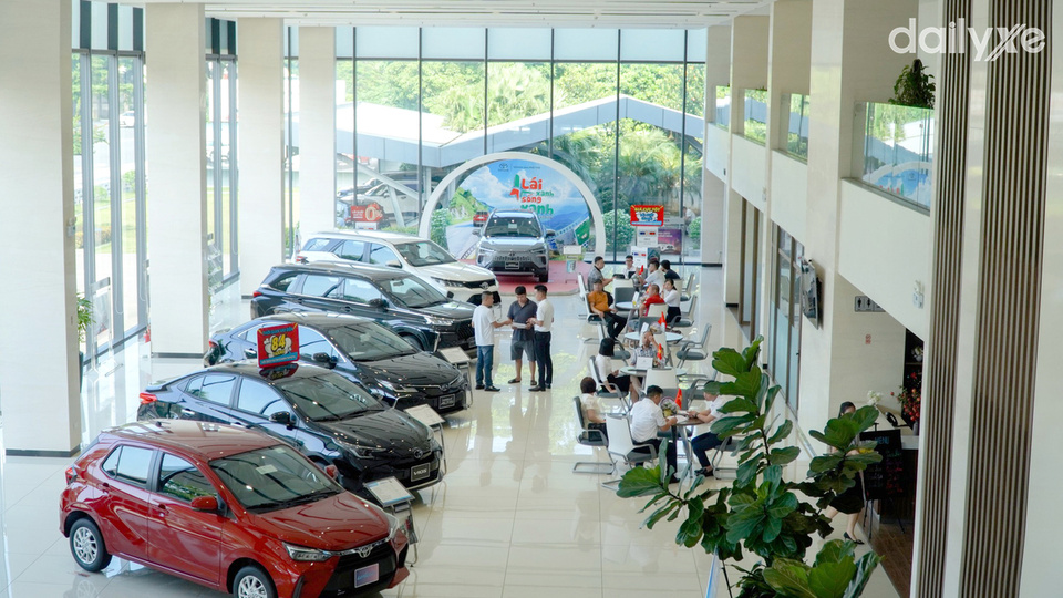 Showroom Toyota Phú Thọ