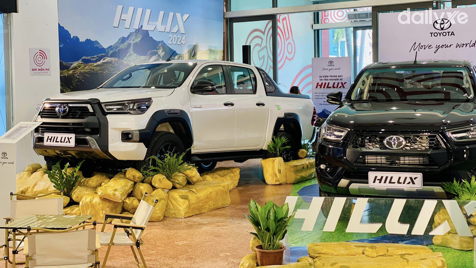 Phòng trưng bày xe của showroom Toyota Quảng Ninh