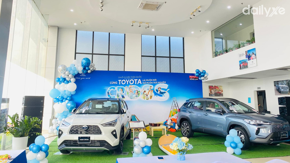 Phòng trưng bày xe của showroom Toyota Sông Lam