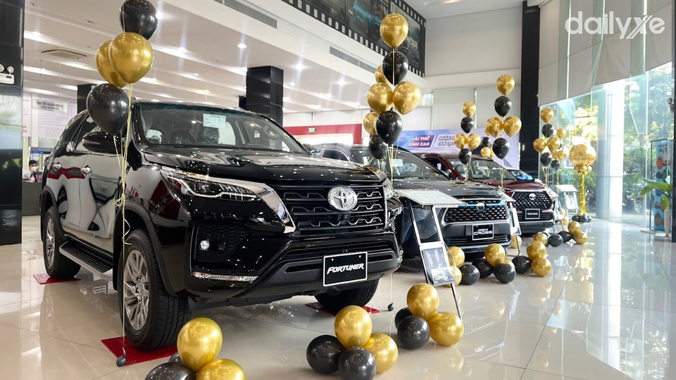 Showroom Toyota Tân Tạo 