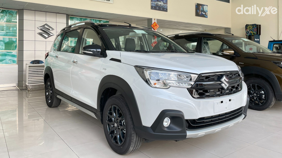 Phòng trưng bày xe của showroom Suzuki Hưng Vượng