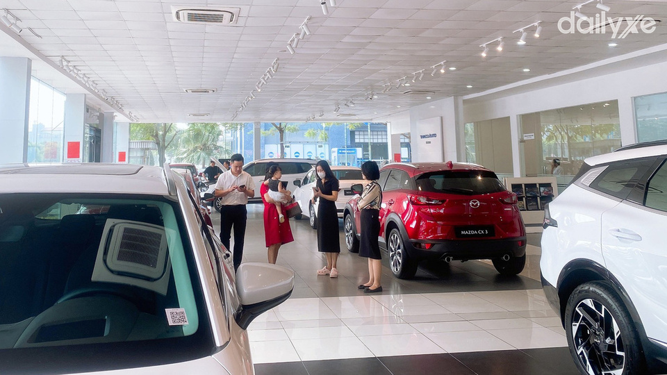Showroom Mazda Hà Nam