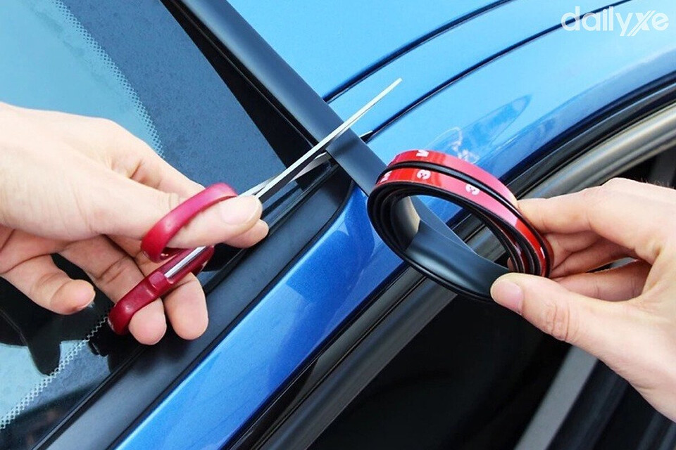 Không nên lắp thêm gioăng cao su viền cửa ô tô