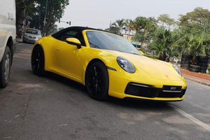 Porsche 911 Carrera S Cabriolet 2020 giá hơn 8,5 tỷ đầu tiên Việt Nam lăn bánh ra phố, biển số đặt ra dấu hỏi lớn