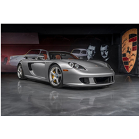 Porsche Carrera GT bán đấu giá 2 triệu USD và đây cách các đại gia làm giàu từ siêu xe