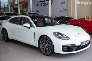 Porsche Panamera 4 Executive (Máy xăng)