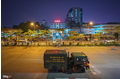 Quân đội huy động xe đặc chủng khử trùng Bệnh viện Bạch Mai