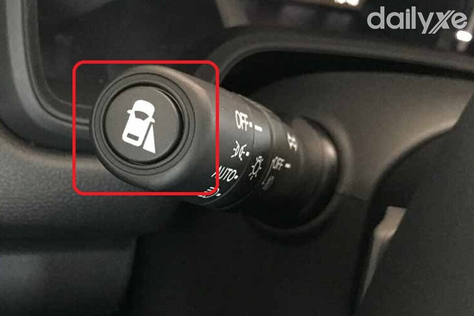 Khi người điều khiển thao tác đơn giản nút bấm