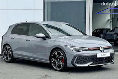 Ra mắt xe Volkswagen Golf, giá công bố khiến nhiều người ngỡ ngàng Ra mắt xe Volkswagen Golf, giá công bố khiến nhiều người ngỡ ngàng