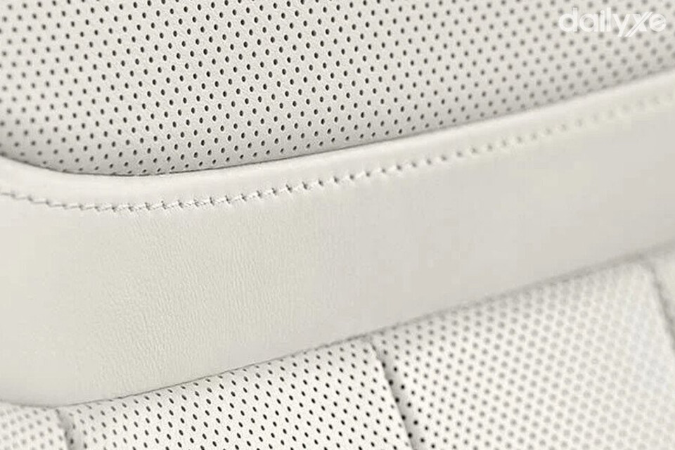 Range Rover trang bị ghế ngồi bọc da Semi-Aniline