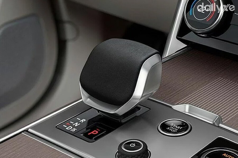 Cần số thiết kế khối hình học đơn giản nhưng sang trọng