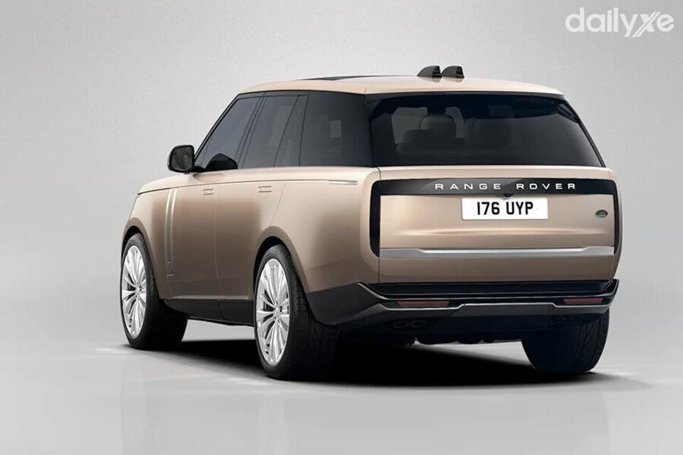 Đuôi xe thiết kế vuông vức, sang trọng