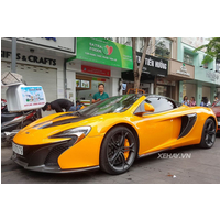 Sài Gòn: Bắt gặp người đẹp McLaren 650S Spider độ P1 dạo phố cuối tuần