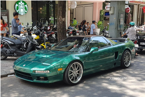 Sài Gòn: Hàng hiếm Honda/ Acura NSX đời 1991 ra phố với diện mạo mới