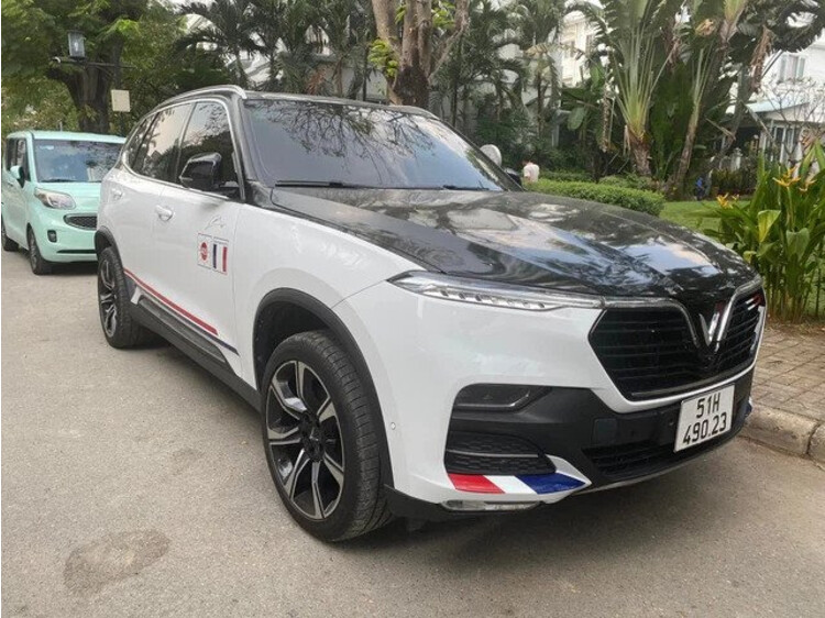 Sau BMW và Porsche, Ming Sau BMW và Porsche, Mingshi