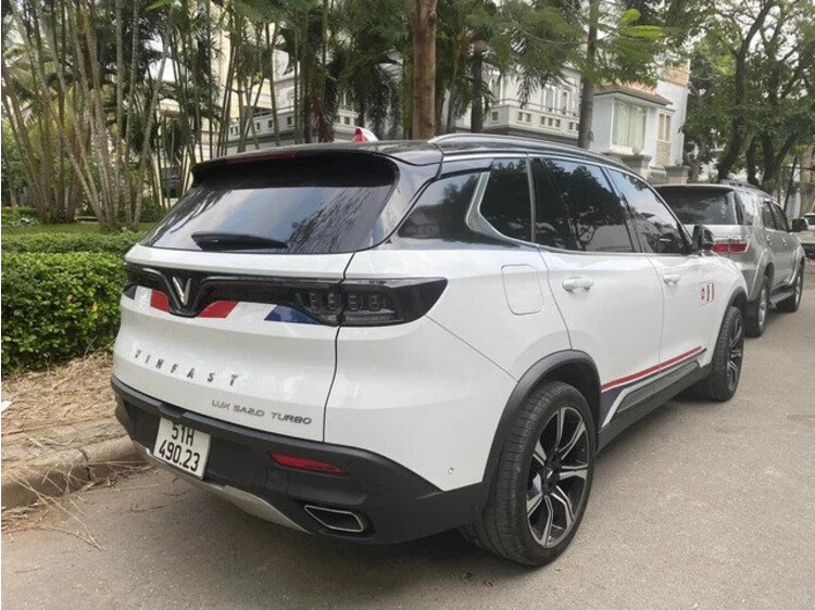 Sau BMW và Porsche, Ming Sau BMW và Porsche, Mingshi