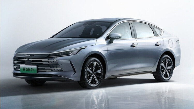 Sedan Trung Quốc BYD Destroyer 05 có thể đi được 120 km dù đã hết xăng sedan trung quoc byd destroyer 05 co the di duoc 120 km du da het xang