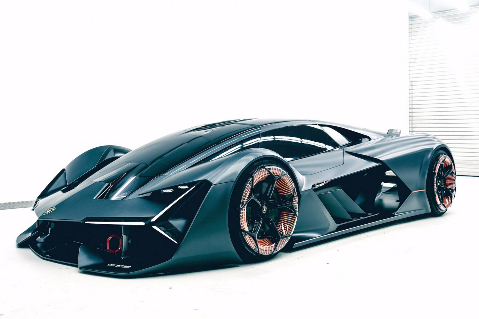 Siêu xe 2,5 triệu USD của Lamborghini chưa ra mắt đã bị đại gia thâu tóm  sạch