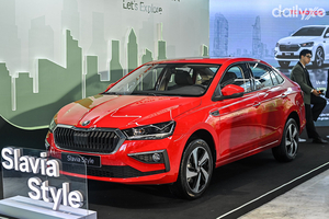 Skoda Slavia Active (Máy xăng)