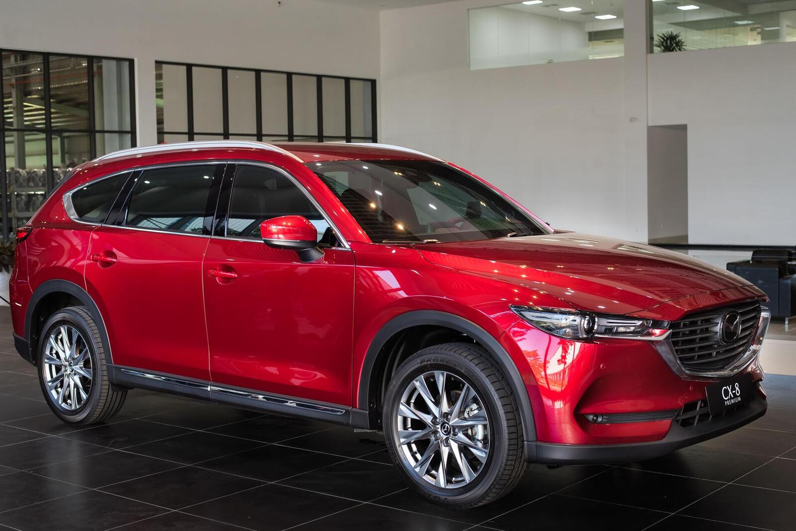 So sánh trang bị tiện nghi và an toàn của các phiên bản Mazda CX-8 - Hình 3 So sánh trang bị tiện nghi và an toàn của các phiên bản Mazda CX-8 - Hình 3