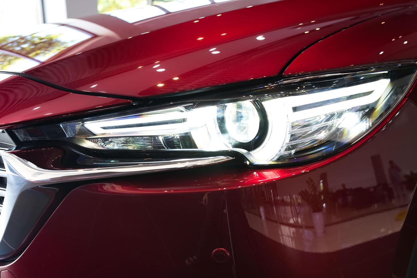 So sánh trang bị tiện nghi và an toàn của các phiên bản Mazda CX-8 - Hình 4 So sánh trang bị tiện nghi và an toàn của các phiên bản Mazda CX-8 - Hình 4