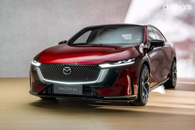 SUV thuần điện Mazda CX-6e 2026 sắp ra mắt, chạy tối đa 500km/lần sạc SUV thuần điện Mazda CX-6e 2026 sắp ra mắt, chạy tối đa 500km/lần sạc